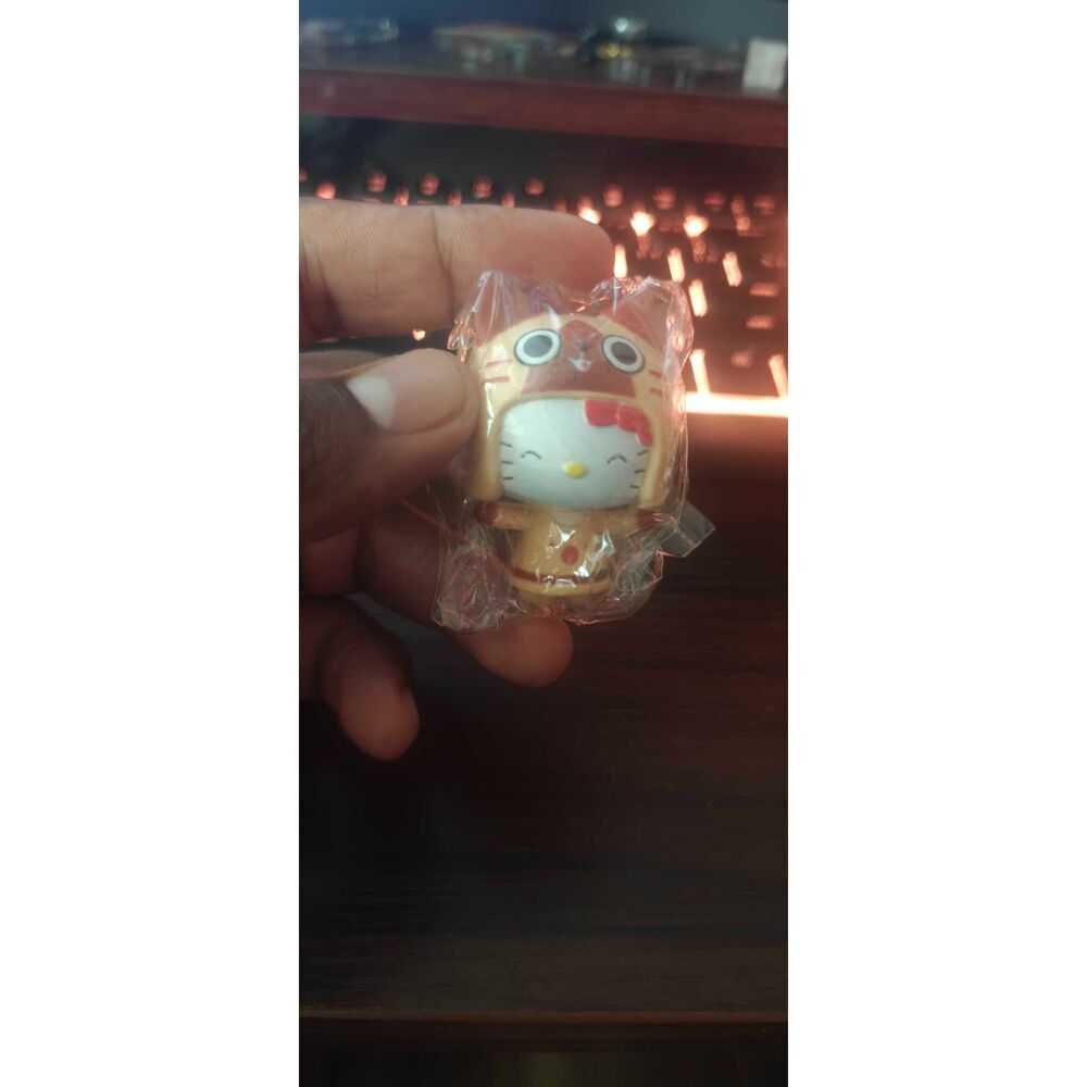 Monster Hunter Airou x Hello Kitty Keychain Figure CAPCOM SANRIO Japan R04 1.2in